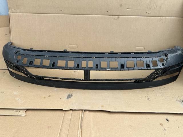 Накладка бампера переднего 86512GI000 HYUNDAI