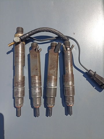 Форсунка впрыска топлива Фольксваген Пассат B3, B4