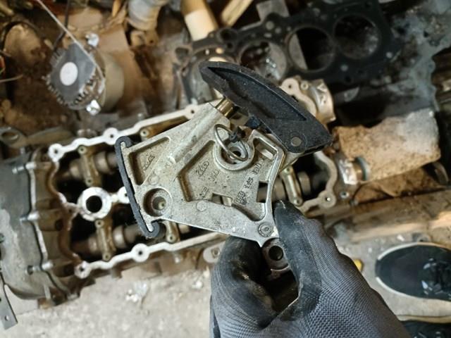 06B115130A VAG Натяжитель цепи насоса масляного купить в Чернигов