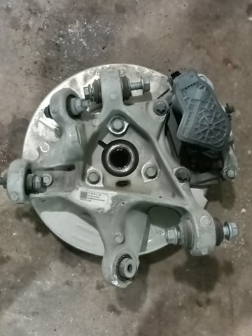 Цапфа поворотная правая 104441600G TESLA