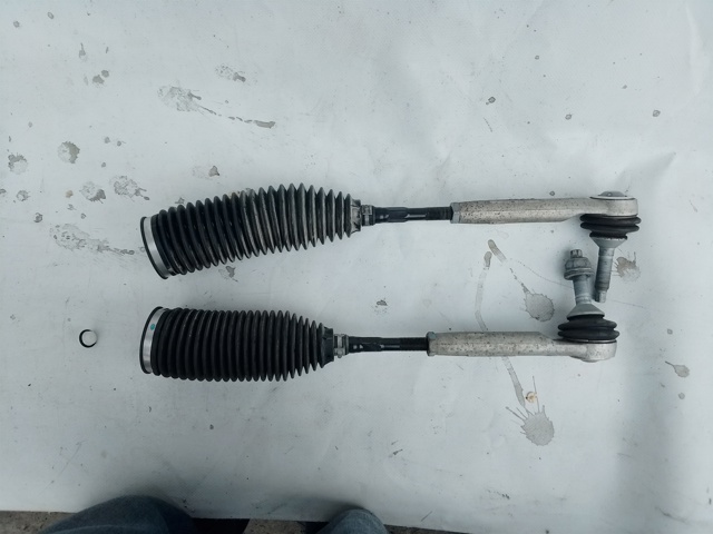 Наконечник рулевой тяги 104484100E Tesla Model
