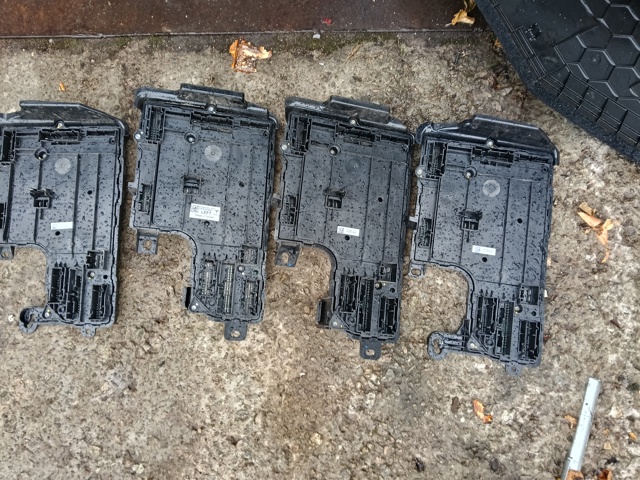 149784600F TESLA Блок комфорта купить в Черновцы