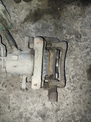 1K0615424C Суппорт тормозной задний правый купить Чернигов
