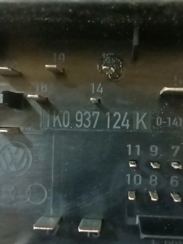 Монтажный блок Volkswagen Passat B6