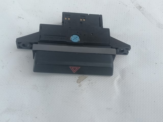 Кнопка включения аварийного сигнала 35510T2AA01 HONDA