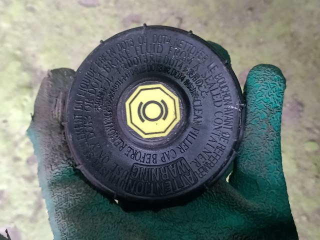 Крышка бачка главного тормозного цилиндра 46662S9A003 HONDA