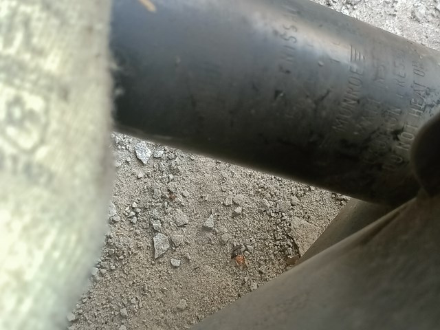Цилиндр подвески 562005X01B NISSAN