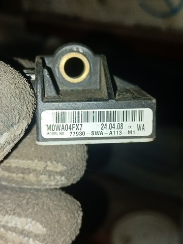 Датчик подушки безопасности 77930SWAA11 HONDA