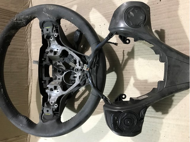 Блок кнопочных переключателей рулевого колеса 842500T020 TOYOTA