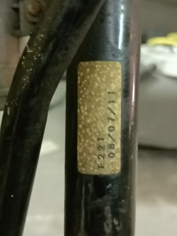 MAZDA E22142210C Горловина топливного бака в наличии Харьков