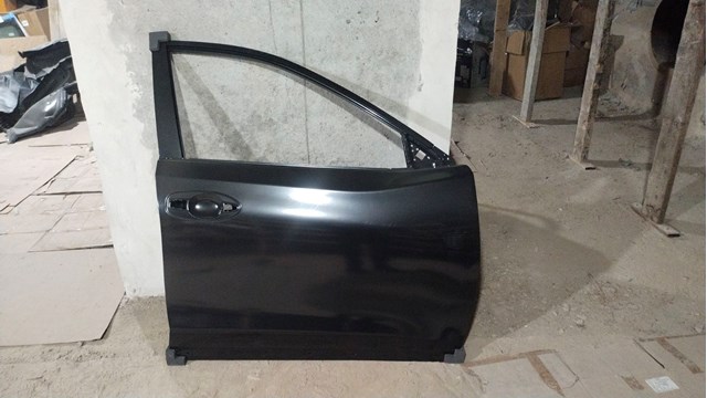 Пассажирская передняя дверь 801006FL0A NISSAN