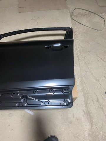 9835013480 PEUGEOT Дверь передняя левая купить в Чернигов
