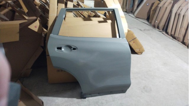 Дверь пассажирская задняя правая H210M4CBMA NISSAN