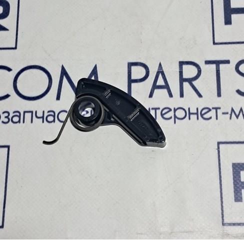 Натяжитель цепи насоса масляного LR025261 LAND ROVER