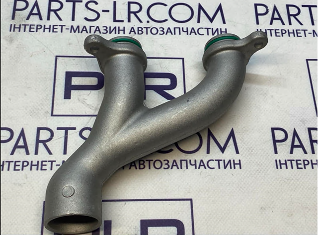 Водопроводная труба системы охлаждения LR092992 LAND ROVER