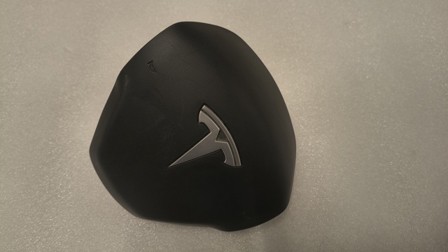 Подушка безопасности водителя 150834700C Tesla Model