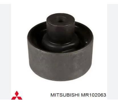 MR102063 MITSUBISHI Сайлентблок заднего продольного рычага передний купить в Житомир