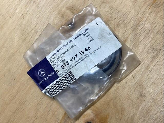 0139971946 Сальник редуктора переднего моста купить Каменское