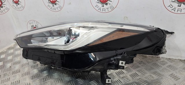 NISSAN 260605NA0A Левая фара в наличии Черновцы