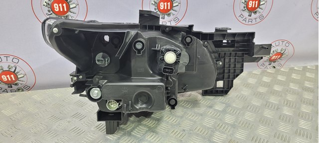 MAZDA TM52510L0B Левая фара в наличии Одесса