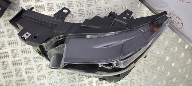 TM52510L0B MAZDA Левая фара купить в Чернигов