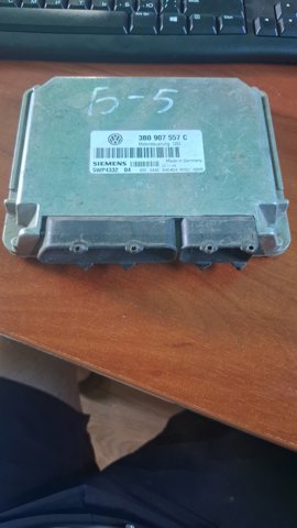 Электронный блок управления двигателем 3B0907557C VAG