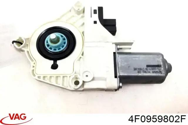 Мотор стеклоподъемника двери задней, правой 4F0959802F VAG