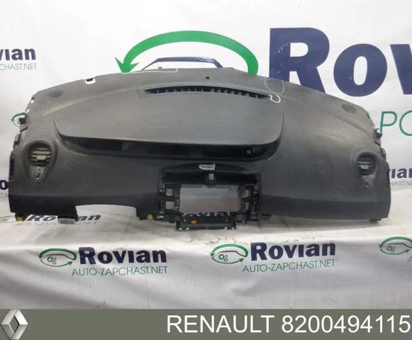 Передняя панель 8200494115 RENAULT