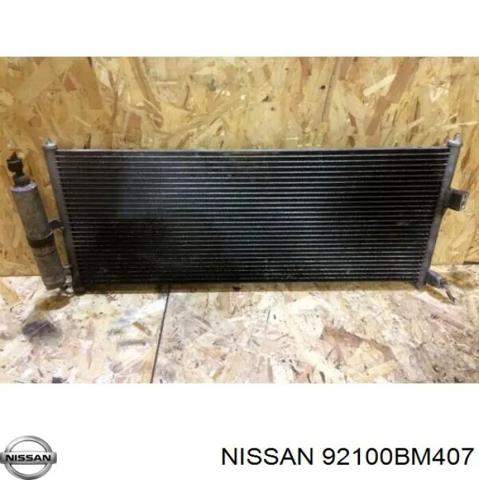 Радиатор охлаждения кондиционера 92100BM407 NISSAN