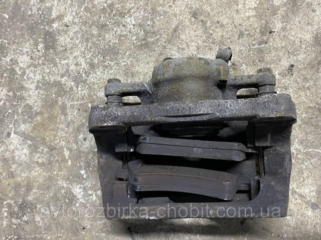 RENAULT 410010823R Суппорт тормозной передний правый в наличии Винница