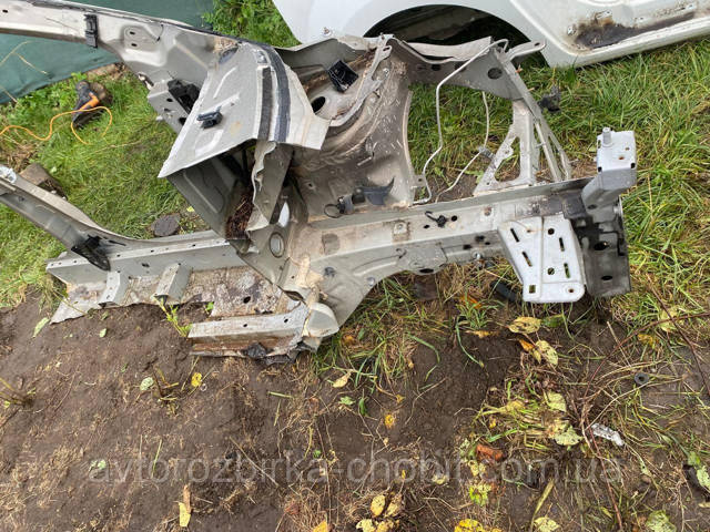 RENAULT 641018394R в наличии Черновцы