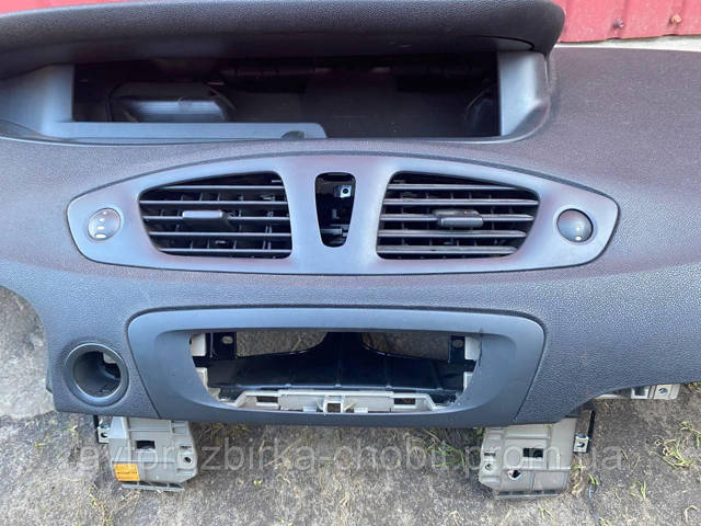 681000016R RENAULT купить в Хмельницкий