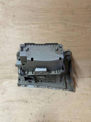 681080004R RENAULT купить в Львов