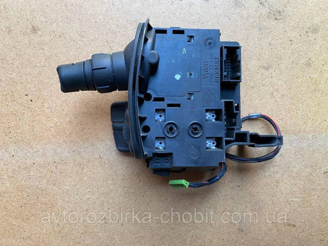 RENAULT 7701069597 Правый подрулевой переключатель в наличии Чернигов