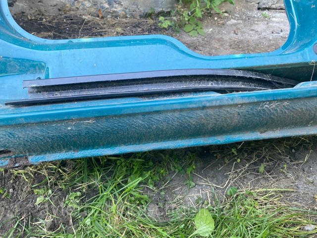 7751468924 RENAULT Крыло заднее правое купить в Днепр