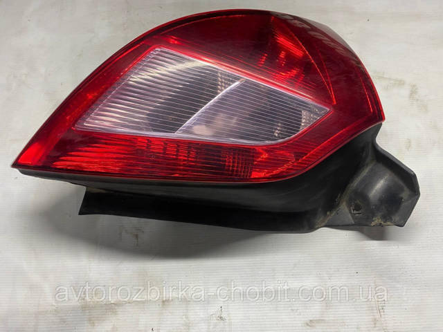 Задняя левая фара 8200073236 RENAULT