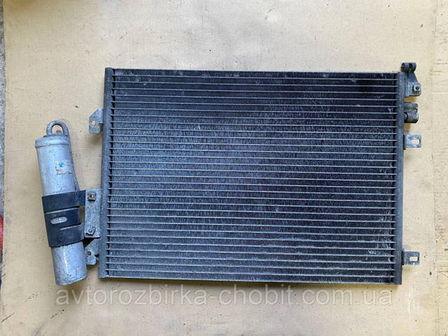 Радиатор охлаждения кондиционера 8200086193 RENAULT