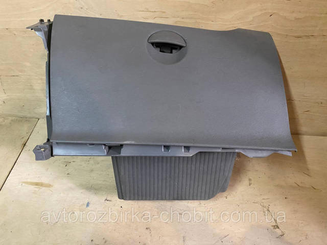 RENAULT 8200451645 Ящик перчаточный (бардачок) в наличии Чернигов