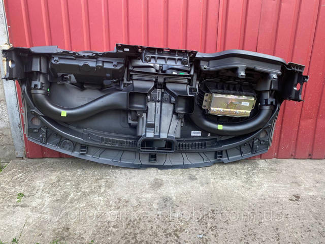 RENAULT 8200587060 в наличии Киев