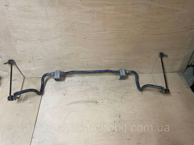 Стабилизатор поперечной устойчивости передний 8200617861 RENAULT