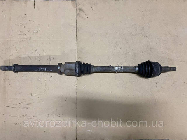 Привод передний правый 8200687740 RENAULT