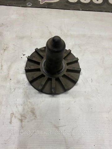 Отбойник пружины задней 8200926887 RENAULT