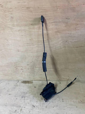Замок двери задней левой 825030032R RENAULT