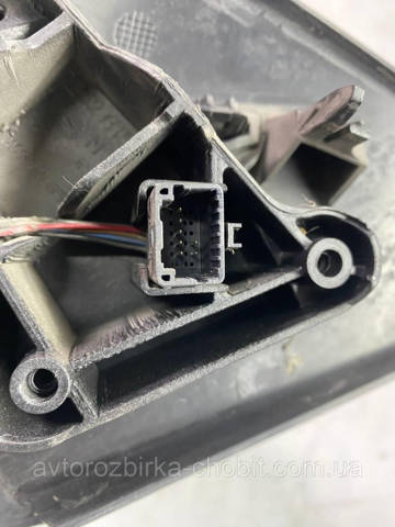 Боковое зеркало заднего вида правое 963010192R RENAULT
