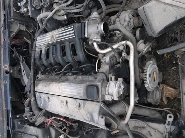 Двигатель голый 11002246422 BMW