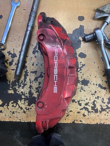 Супорт тормзной 7PP615150E PORSCHE