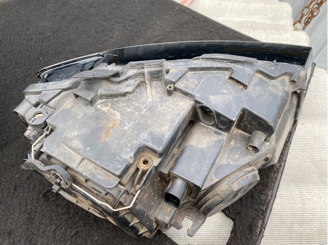 VAG 8T0941029AK Левая фара в наличии Тернополь