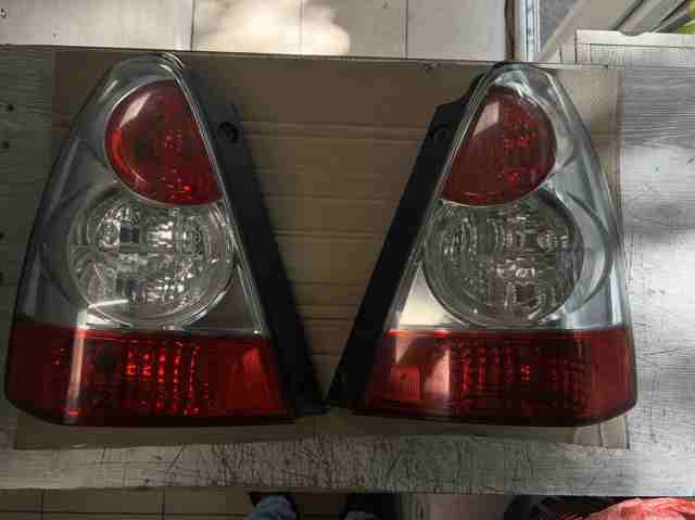 Фонари задние 84201SA300 SUBARU