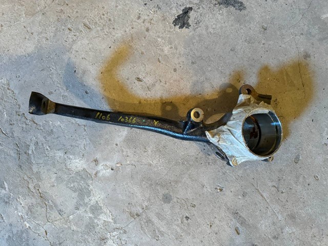 HYUNDAI 5271038801 Цапфа задняя левая в наличии Тернополь
