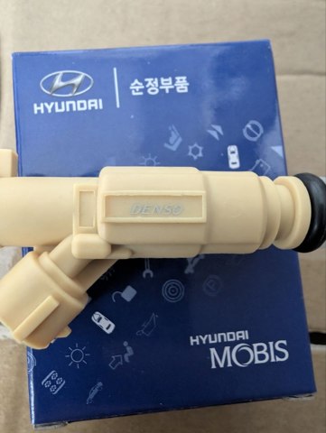 Форсунка дизельная в сборе 353102G100 HYUNDAI